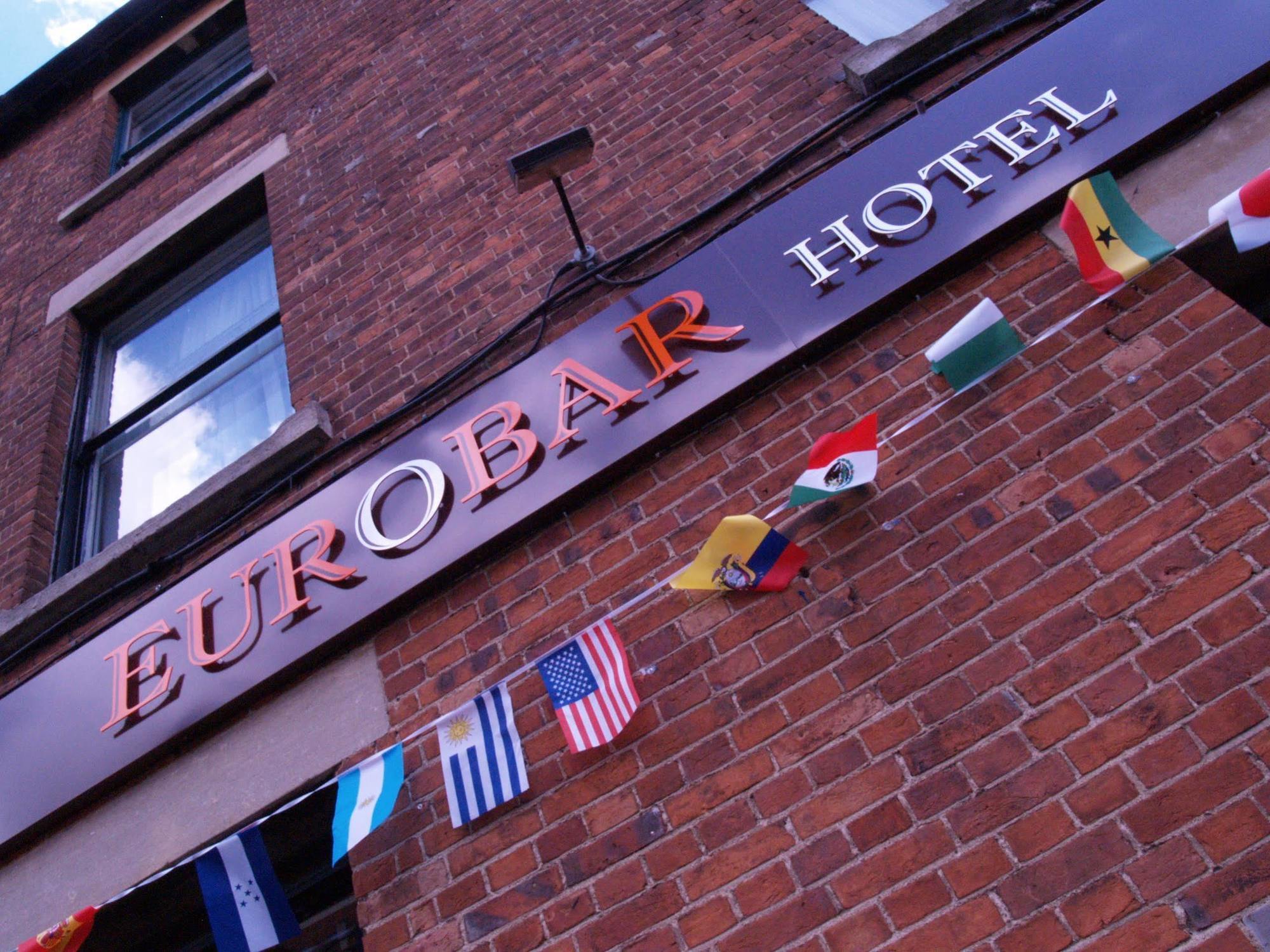 Eurobar & Hotel Оксфорд Екстер'єр фото